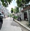 BÁN BIỆT THỰ VIP GIÁ RẺ - KHU VỰC NAM TỪ LIÊM. 132M 5T MT 7M, 220TR/M