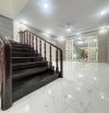 Bán Gấp!!! Nhà Ở Ngay Dĩ An, Trệt Lầu, 4x17, Hẻm 8M, Sân Đậu Ô Tô, Nhỉn 3 Đồng TL NHANH
