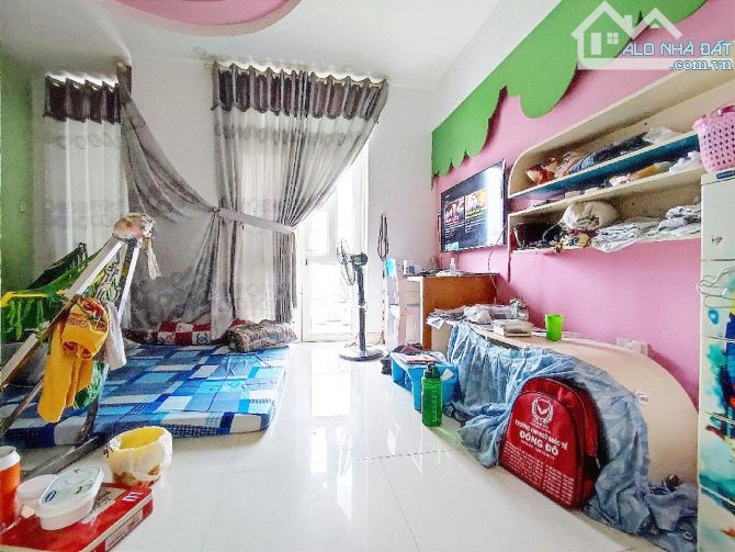 BÁN NHÀ SINCO 75M2 4 TẦNG 5PN CHỈ 6.9 TỶ HẺM 8M XE HƠI THÔNG ĐẬU CỬA NGÀY ĐÊM