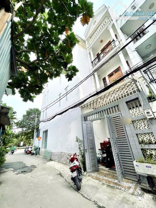Bán nhà 4 tầng đường An Phú Đông 9 phường An Phú Đông quận 12