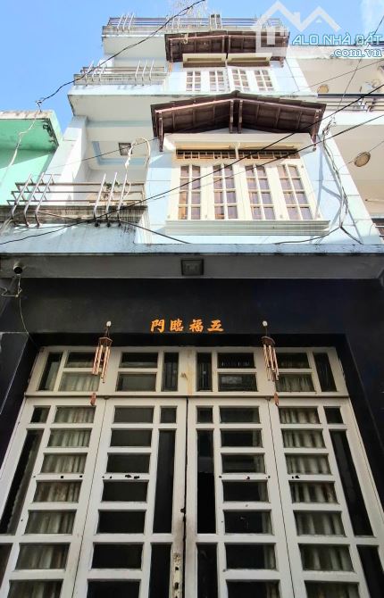 Sát Mặt Tiền Lạc Long Quân, Phường 8 Tân Bình, 4 Tầng, 45m2, 4PN. Chỉ  5.7 tỷ
