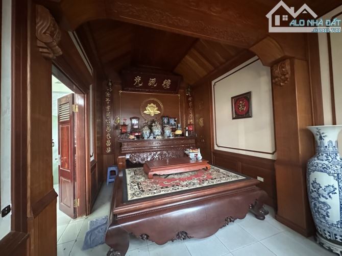 NHÀ MẶT PHỐ  VÂN NỘI Ô TÔ TRÁNH DT95m2 MT5m Giá Hơn 12 TỶ