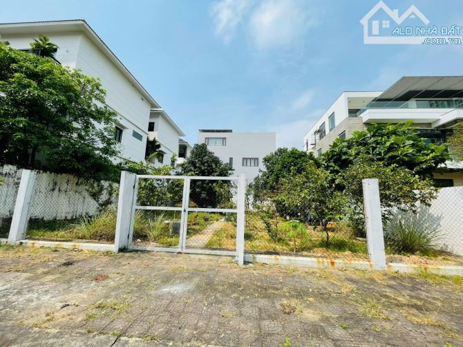 Bán lô đất biệt thự ĐẢO XANH 6 Giá 60 tỷ 16x25=399.1m Hướng Đông