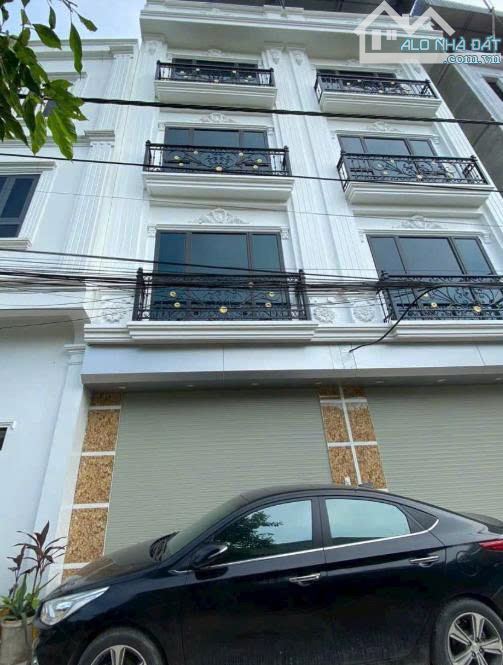 BÁN NHÀ BẮC TỪ LIÊM_LIÊN MẠC_LÔ GÓC, Ô TÔ ĐỖ CỬA, 35M2X5T, HỒ ĐIỀU HÒA, NHỈNH 5 TỶ