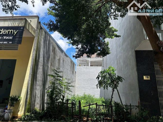 MÊ TRÔ LÝ CHÍNH THẮNG. 1 Lô Đất Siêu Đẹp   6 x 18m. Tây Bắc. Tc 100% ❌Giá: 8 tỷ 3