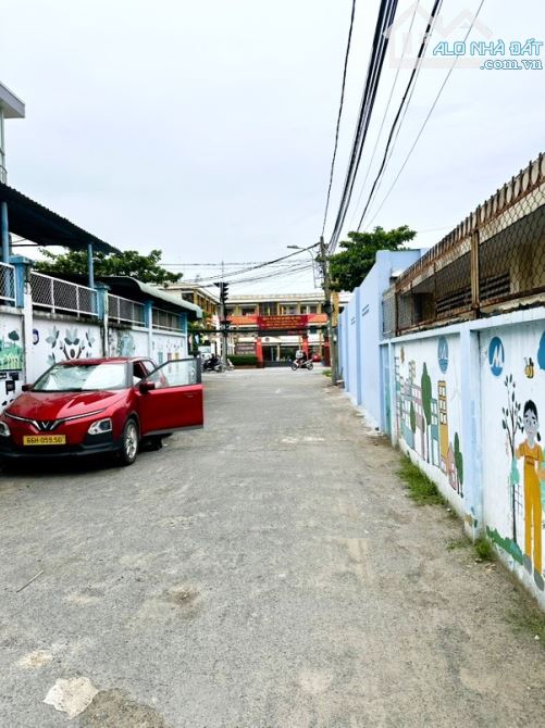 Bán nhà siêu rộng, 120m2 (7.2 x 17m), 5PN, trung tâm phường Long Trường, Q9, giá 6 tỷ