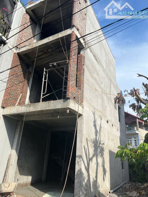 Chủ nhà muốn bán nhà 3 tầng tại Viên Nội, Đông Anh, Hà Nội