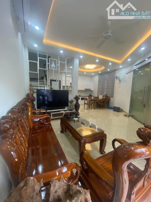 ♦️♦️💥Siêu phẩm, căn góc view cực thoáng Vinhomes Riverside giá chỉ 4,75tỷ  👉