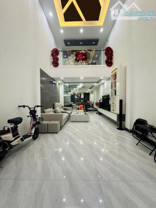🏠 BÁN NHÀ MỚI, ĐẸP 66m2 - 4 TẦNG - HẺM XE HƠI Q5