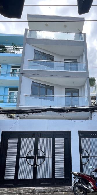 BÁN NHÀ, mặt tiền đường số 17, Quận 7, Dt: 6m x 15m. 4 tầng Giá rẻ 14 tỷ