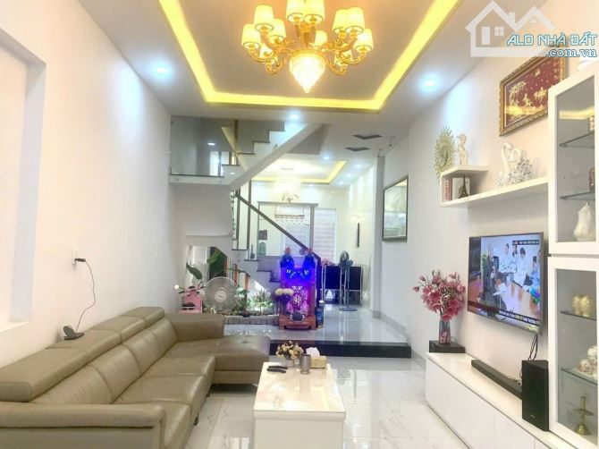 🔥TƯƠNG LAI  RỰC RỠ - HỘ KHẨU HOÀNG MAI - CÁCH Ô TÔ 50M - 30M2, 5 TẦNG XÂY MỚI - NHỈNH 4TỶ