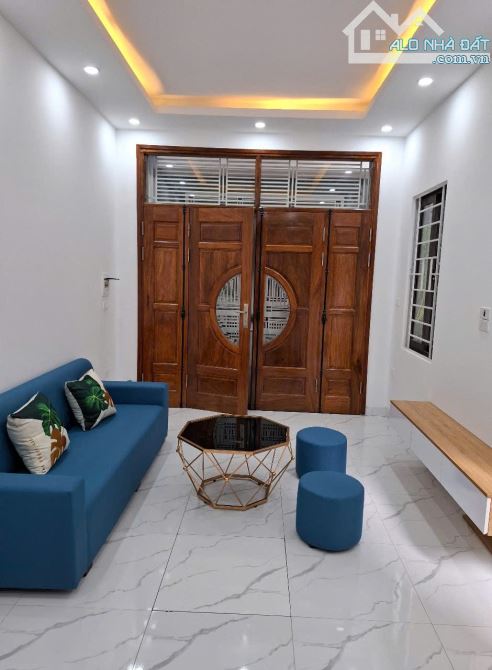 Chính chủ bán nhà La Khê Xây mới lô góc full đồ  34 m2 5 tầng ô tô đỗ cửa