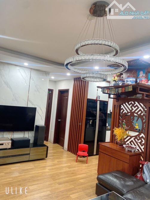 Cho thuê chung cư 2 ngủ Hud Tây Nam Linh Đàm, giá 8,5 tr
