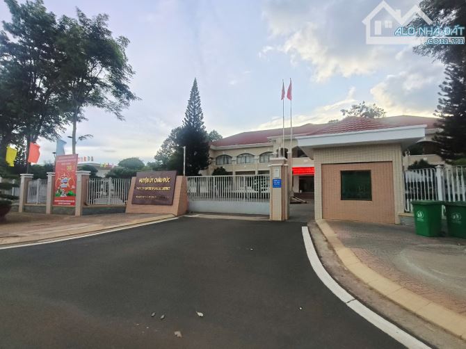 MỘT LÔ ĐẤT MẶT TIỀN ĐƯỜNG TRẦN HƯNG ĐẠO - NGÃ GIAO -CHÂU ĐỨC  VT HCM  MỘT LÔ ĐẤT CHỦ GỬI E