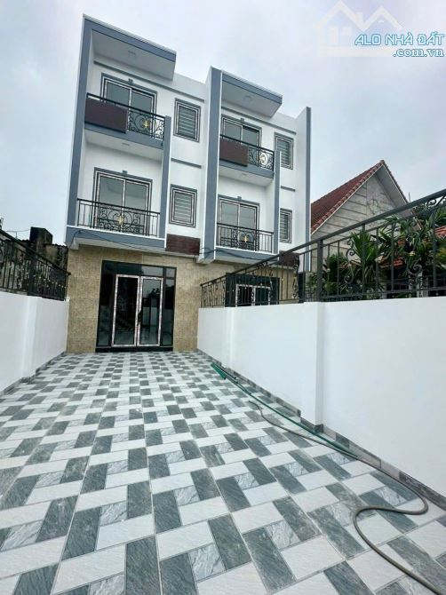 Cực rộng - Bán nhà  gần KĐT Đô Nghĩa DT 90m2 - giá 4ty65 ngay gần ĐH Phenikaa