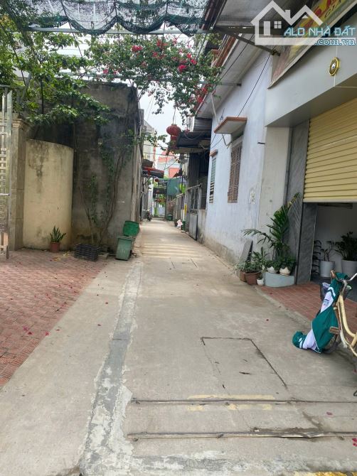 🔥 BÁN ĐẤT ĐẸP  -  TẶNG NHÀ XƯỞNG  -  GẦN ĐƯỜNG LỚN - Ô TÔ TRÁNH  - GIÁ ĐẦU TƯ🔥🔥