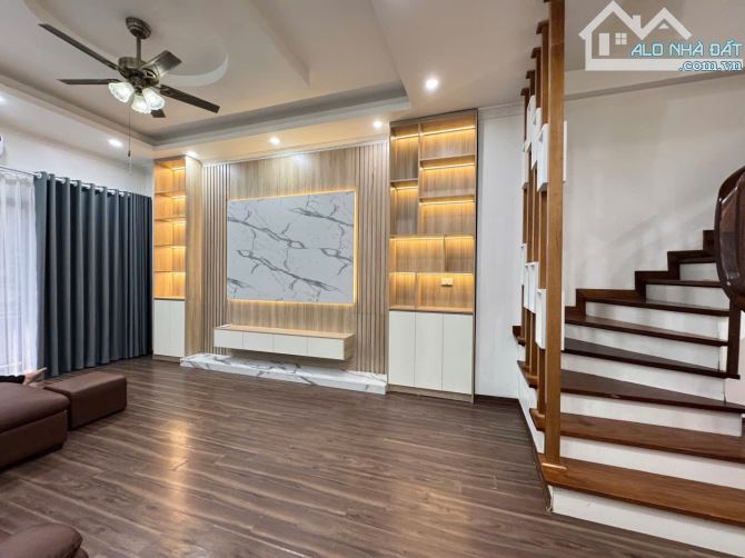 Liền kề 50m2x7T DV Giếng Sen-Hà Đông.gần phở Tưởng, đối diện Parkcity, tiện ích ngập tràn.