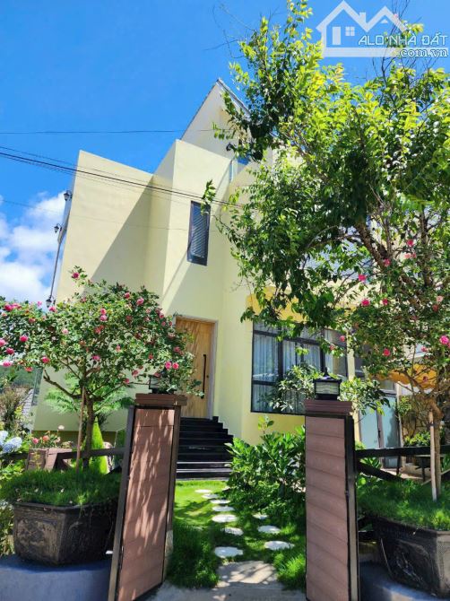 VILLA SÂN VƯỜN 2 MẶT TIỀN  AN SƠN PHƯỜNG XUÂN HƯƠNG 277M2 - 4 TẦNG 5PN 6WC - 24 TỶ