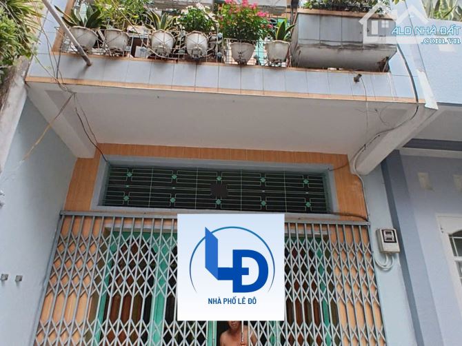 Bán nhà hẻm xe hơi Tô Hiến Thành – Nhà 2 tầng nở hậu, cực kỳ thoáng.Giá tốt