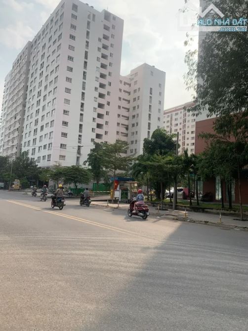 SIÊU LÔ ĐẤT HƠN 3000M² – HẺM NHỰA XE TẢI TRÁNH – NỞ HẬU TÀI LỘC – LIÊN KHU 4–5 BT!
