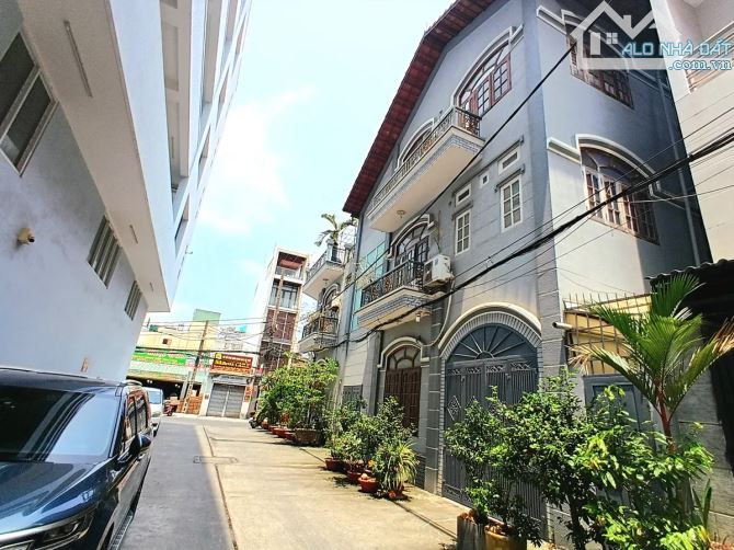 🏛️ BIỆT THỰ CỔ CĂN GÓC – PHONG CÁCH QUÝ TỘC – LÊ THỊ BẠCH CÁT – QUẬN 11 – CHỈ 36 TỶ