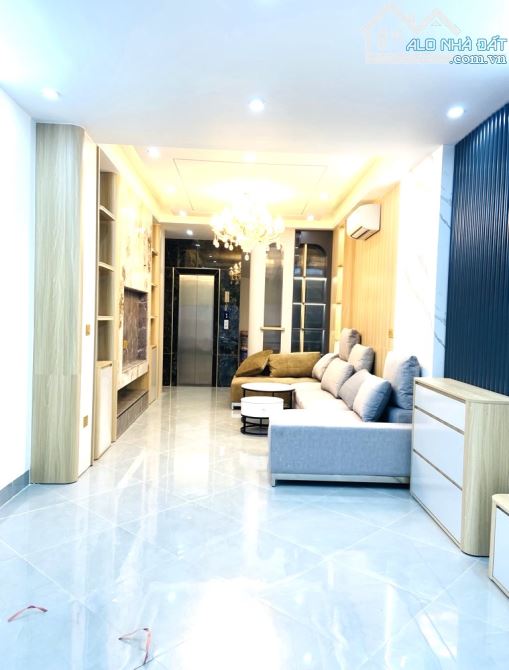 NHÀ CỰC ĐẸP - NỘI THẤT VIP - BÁN NHÀ ĐỘI CẤN 45m2 - 6 Tầng Thang máy - 3.6m MT - 15 TỶ