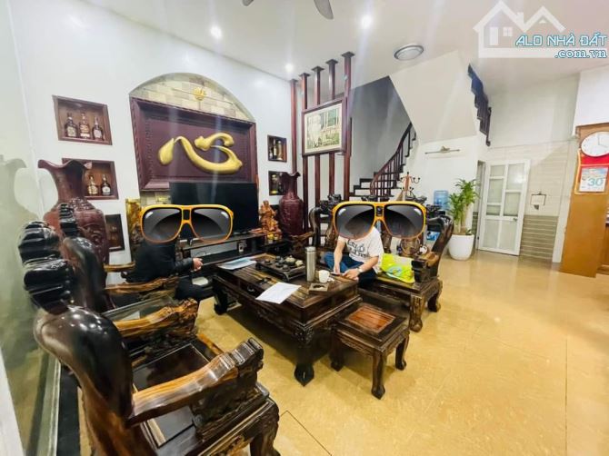 NHÀ HOÀNG QUỐC VIỆT – 35M² x 5 TẦNG – GẦN VÀNH ĐAI 2 – SỔ ĐỎ - 7,8 TỶ