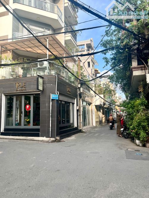 Phú Nhuận, Vị trí KD, 4 Tầng,47m2, hẻm xe hơi tránh, Đặng Văn Ngữ_Huỳnh Văn Bánh, 8.95 Tỷ