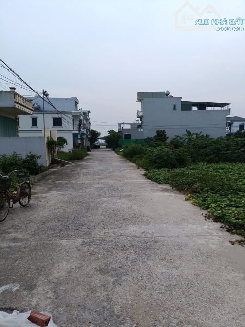 bán đất  xã Song An - Vũ Thư, thái bình cách đường Nguyễn Trãi 20m,DT: 99m,MT: 5m, dài:20m