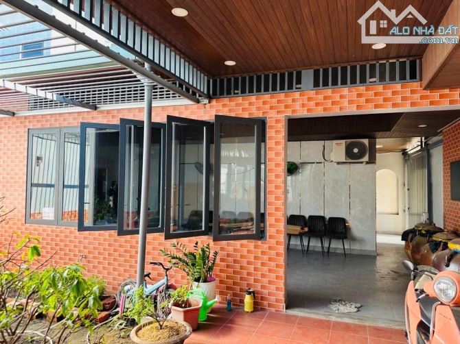 Quận 7 Siêu Phẩm Biệt Thự 18m * 10m Cạnh Phú Mỹ Hưng