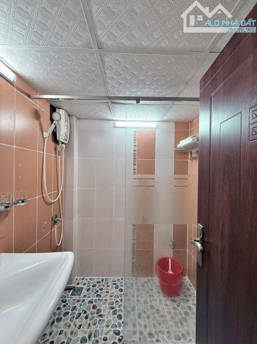 SIÊU KHÁCH SẠN K300 – DOANH THU 250TR/THÁNG – 150m2 27 PHÒNG FULL NỘI THẤT – 37 TỶ - 10
