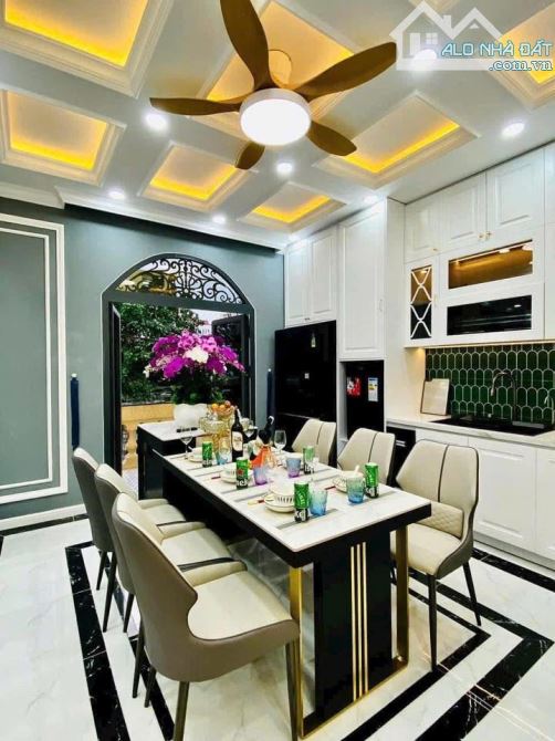 🏡NHÀ 5 TẦNG CAO CẤP - THIẾT KẾ TÂN CỔ ĐIỂN - ĐƯỜNG 12m KINH DOANH SẦM UẤT - P.14 GÒ VẤP - 10