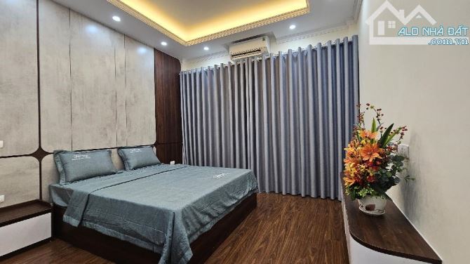 Chỉ 8.7 tỷ Nhà mới Ô tô đỗ - Nguyễn Đức Cảnh, Hoàng Mai - Dt 42m2, 4 Ngủ, MT 4m - 3