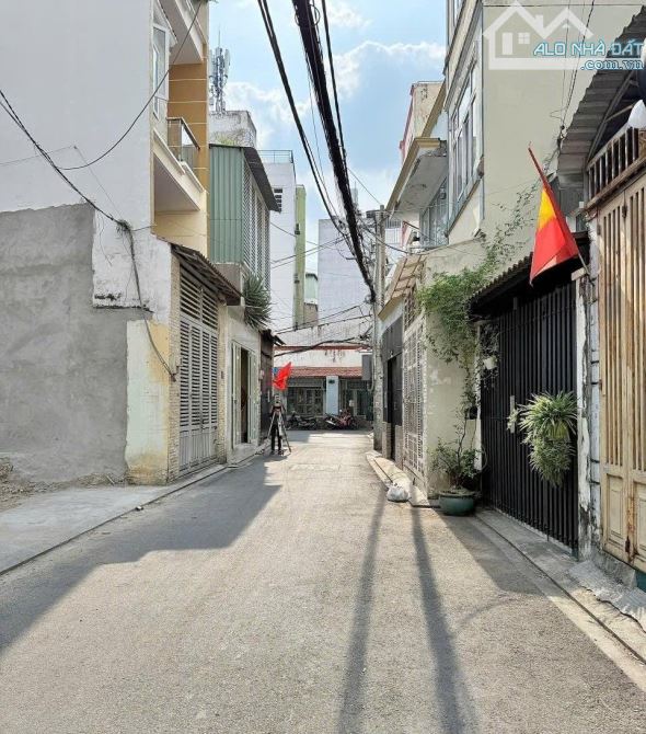 Sát Mặt Tiền Lạc Long Quân, Phường 8 Tân Bình, 4 Tầng, 45m2, 4PN. Chỉ  5.7 tỷ - 1