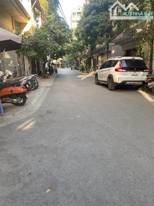 cho thuê nhà phân Lô vỉa hè ngõ 214 Nguyễn Xiển dt 55m x4 tầng, mt 4 m giá 17tr/th - 1
