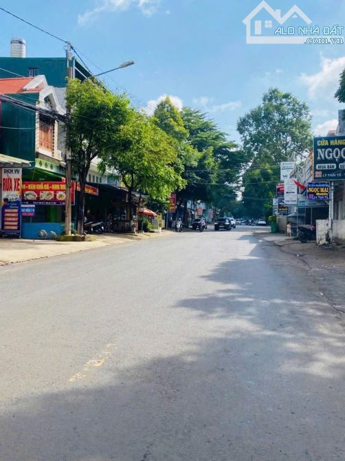 MÊ TRÔ LÝ CHÍNH THẮNG. 1 Lô Đất Siêu Đẹp   6 x 18m. Tây Bắc. Tc 100% ❌Giá: 8 tỷ 3 - 1