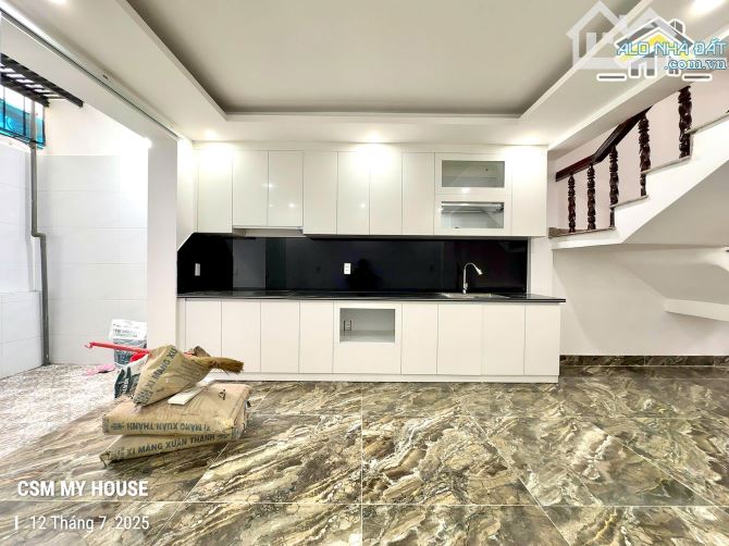 Vị trí đẹp - 4 Tầng - 75m2 - 4 tỷ 880 ô tô - 1