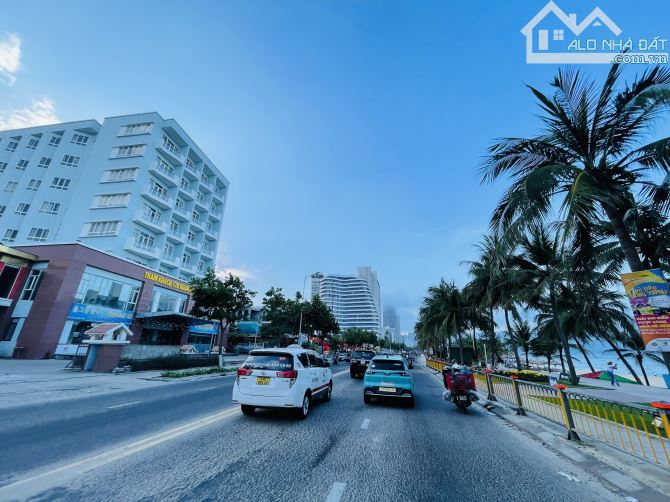 Cần bán 144m2 đất MT đường Võ Nguyên Giáp. Cách bãi tắm chỉ 200m - 1