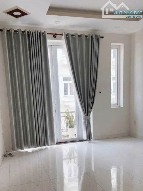 KHU PHÂN LÔ HOÀNG BẬT ĐẠT, ĐƯỜNG 8M, DT 65 M2 X 5 TẦNG, CHỈ 7 TỶ 400 - 1