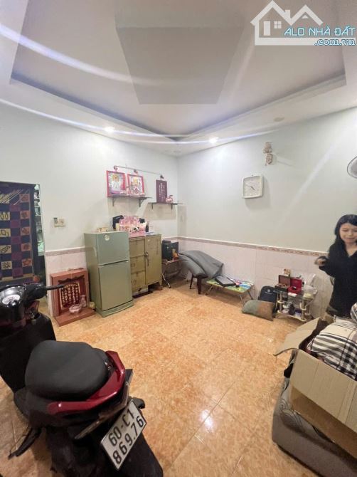 Bán nhà hẻm Ông Ích Khiêm,P.5,Q.11,dt: 4 x 6 nhà xây 2 tầng 2 Tỷ 5. - 1