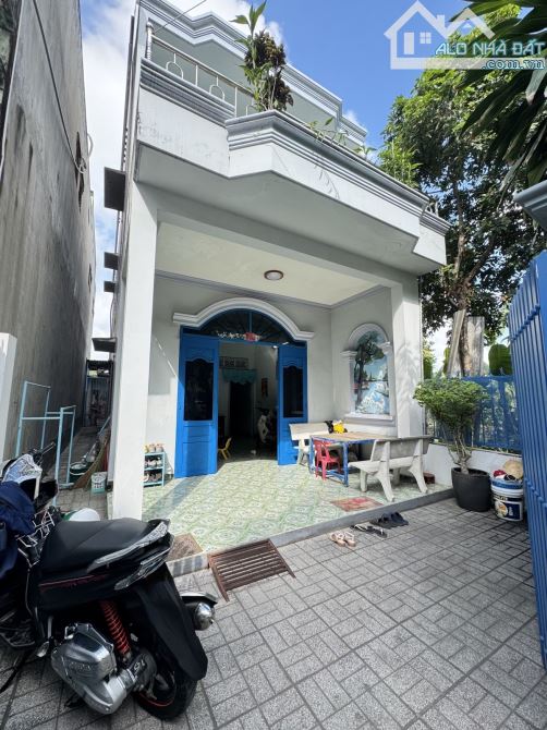 BÁN GẤP NHÀ 2 TẦNG MẶT TIỀN CÔNG VIÊN,DT 120M,LÊ VĂN VIỆT TÂN PHÚ, Giá Hơn 6 tỷ - 1