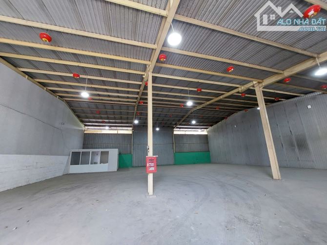 CHO THUÊ KHO XƯỞNG PHƯỜNG TÂN HƯNG (QUẬN 7), TPHCM DT 500M GIÁP QUẬN 1. - 1