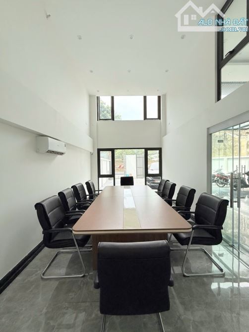 Bán tòa Văn phòng mặt phố Đông Ngạc 8 tầng 232m2 mặt tiền 9m giá 48 tỷ