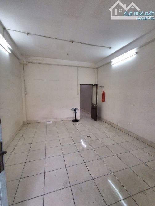🏡Địa chỉ:  Ông Ích Khiêm, Phường 10, Quận 11, TP. HCM 🌟Giá nhỉnh 17 tỷ - 1