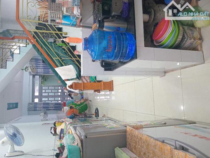 Giảm sốc 1.2 tỷ - nhà đẹp gần Aeon Tân Phú - 97m2 ngang hơn 8m - xe tải vào - chỉ hơn 8 tỷ - 1
