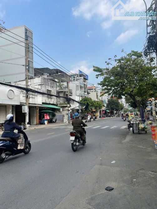 Cơ hội đón đầu tuyến Metro số 2 - Nhà MT 188 Cách Mạng Tháng 8, Q3 . DT:5.52x26m (vuông) - 1