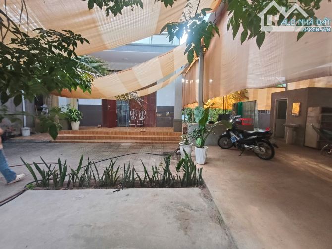 MỘT LÔ ĐẤT MẶT TIỀN ĐƯỜNG TRẦN HƯNG ĐẠO - NGÃ GIAO -CHÂU ĐỨC  VT HCM  MỘT LÔ ĐẤT CHỦ GỬI E - 1