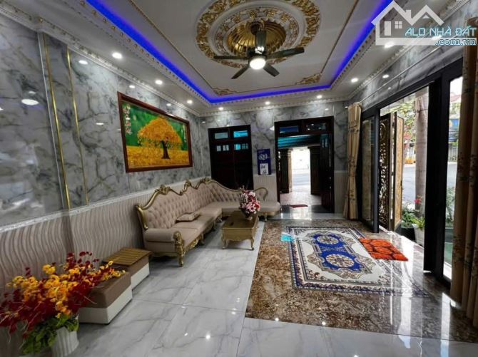NGỘP BANK💥BÁN NHÀ BIỆT THỰ LÔ GÓC 2 MẶT TIỀN, TTHC DĨ AN, 4 TẦNG, ĐƯỜNG 20M, CHỈ HƠN 13TỶ