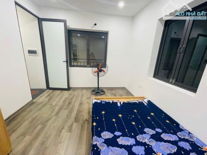 ĐỘI CẤN - BA ĐÌNH - LÔ GÓC 3 THOÁNG - NGÕ THÔNG - VIEW LOTTE - GẦN PHỐ - 5 PHÒNG - 10.5 TY - 1