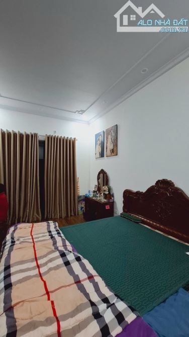 Phố Tư Đình – 45m2 – 6.5 tỷ - 2 thoáng – Gần khu biệt thự Minh Tâm – Nhà dân xây - 1